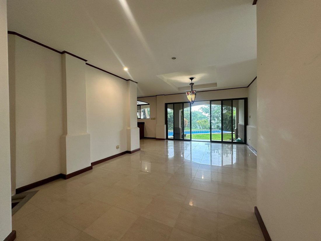 Condo in Ciudad Colón, San José Province, Costa Rica 4 - 18149736