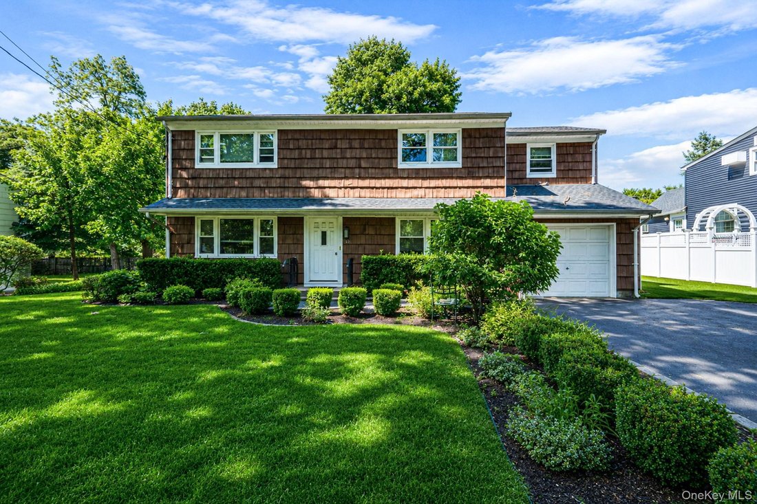 House in Halesite, New York, United States 1 - 18148096