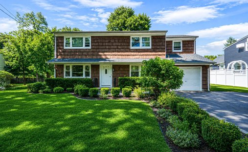 House in Halesite, New York, United States 1