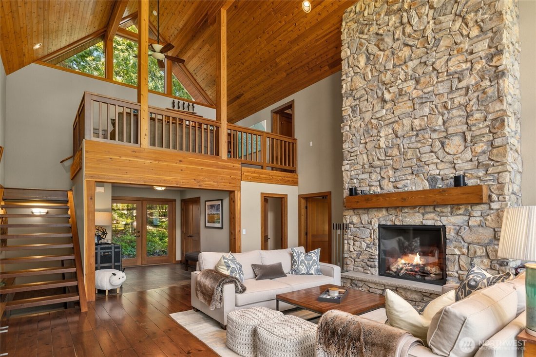 House in Easton, Washington, United States 4 - 18151473