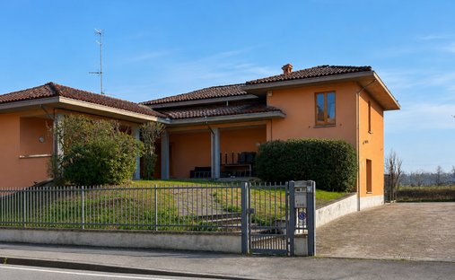 Villa a Vigatto - Corcagnano, Parma, Emilia-Romagna 1