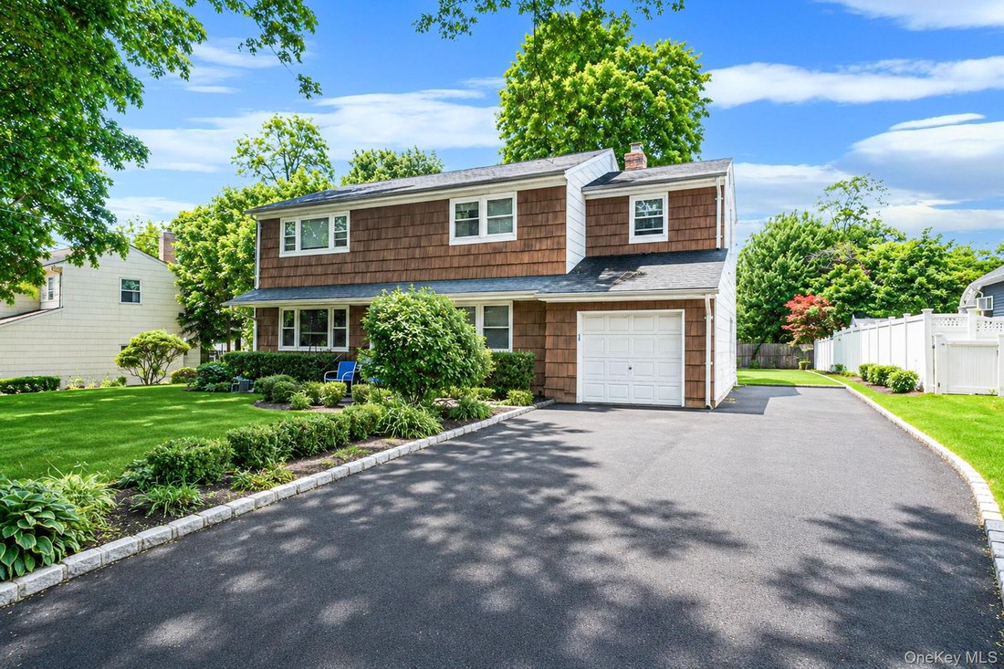House in Halesite, New York, United States 2 - 18148096