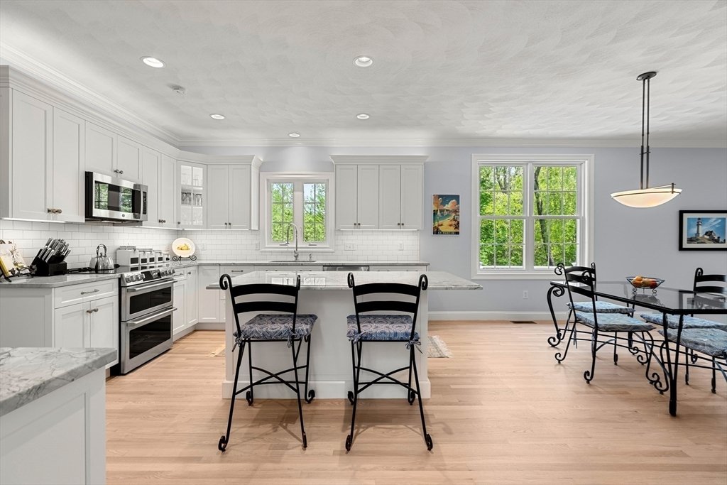 House in Beverly, Massachusetts, United States 3 - 17969986