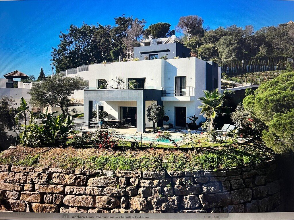 Villa in Elviria-Cabopino, Marbella, Spain 2 - 18150257