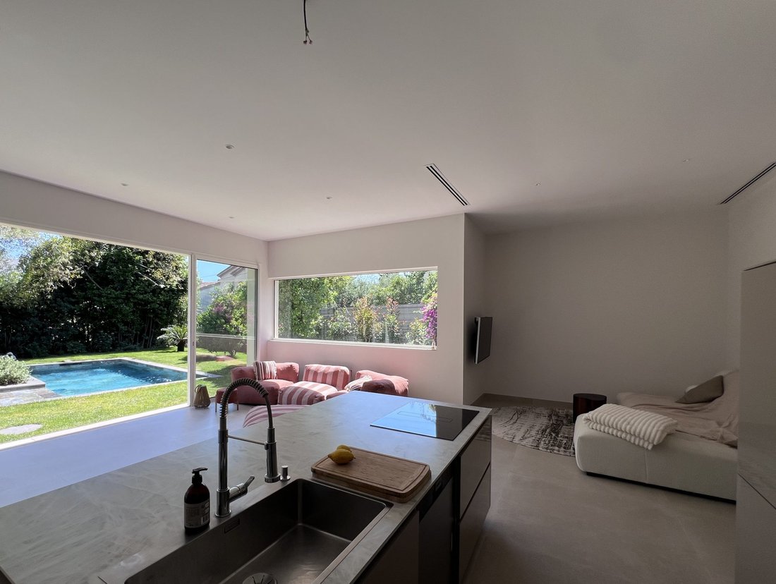 Villa in Val de Cagne-Colline Route de Vence, Cagnes-sur-Mer, France 5 - 18151327