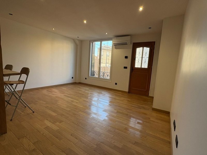 House in Fontenay-sous-Bois, Ile-de-France, France 4 - 18151401
