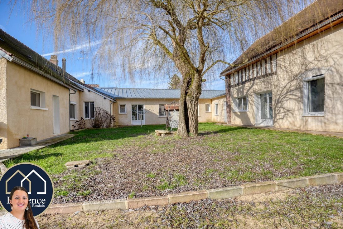 House in Nogent-le-Roi, Centre-Val de Loire, France 1 - 18151406