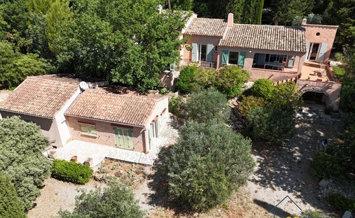 Villa à Trans-en-Provence, Provence-Alpes-Côte d'Azur, France 1