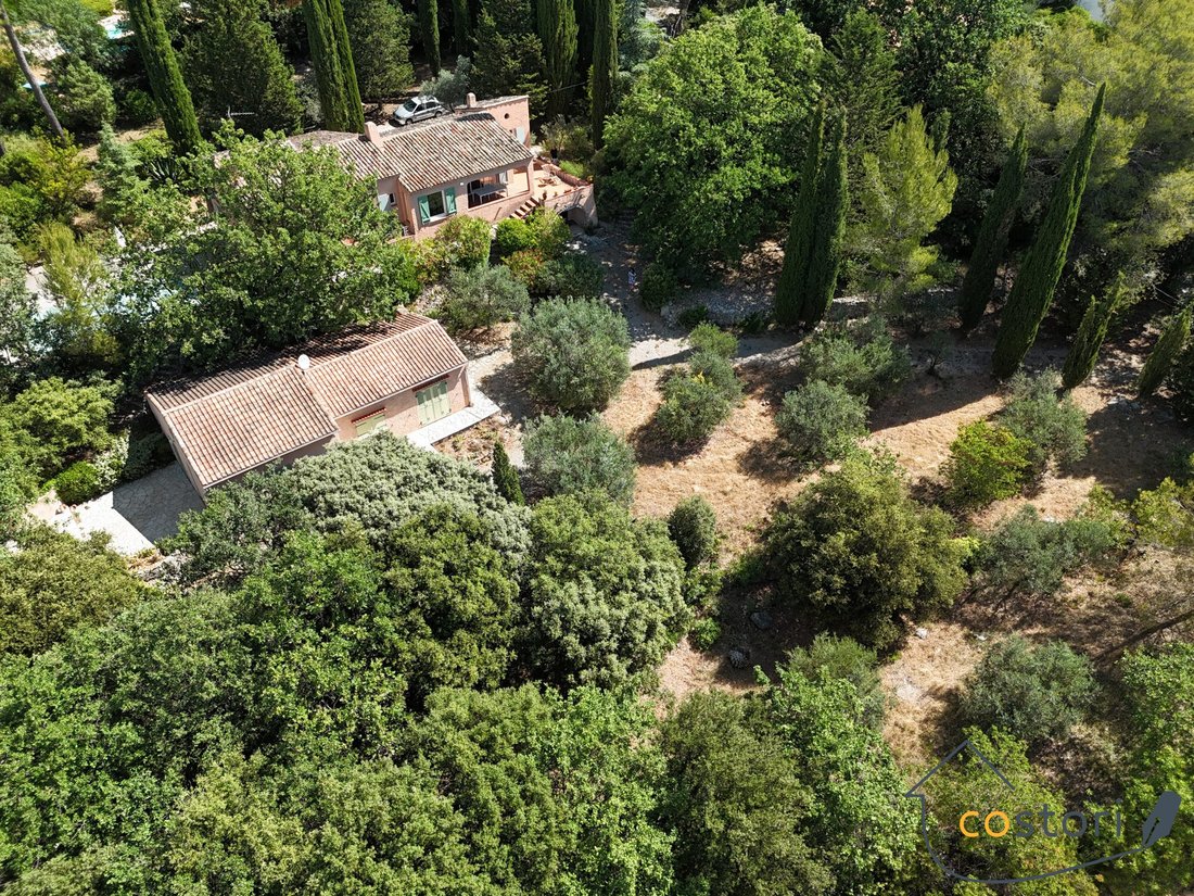 Villa in Trans-en-Provence, Provence-Alpes-Côte d'Azur, France 1 - 18043524