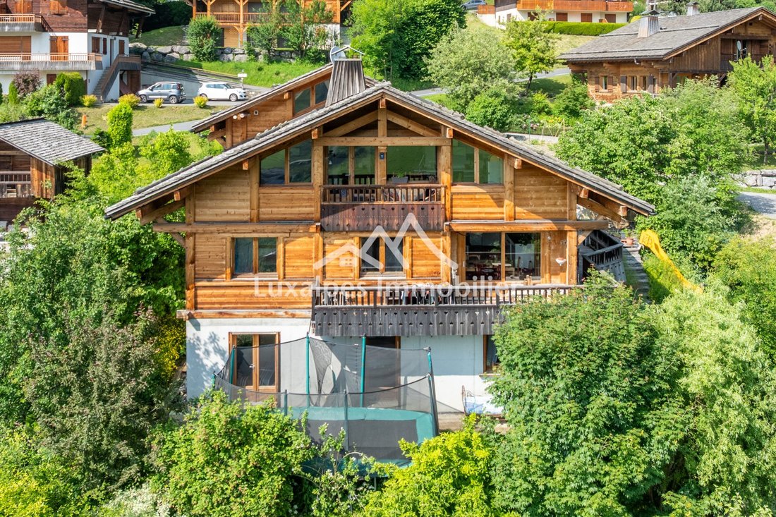 Chalet in Le Grand-Bornand, Auvergne-Rhône-Alpes, France 1 - 16581505