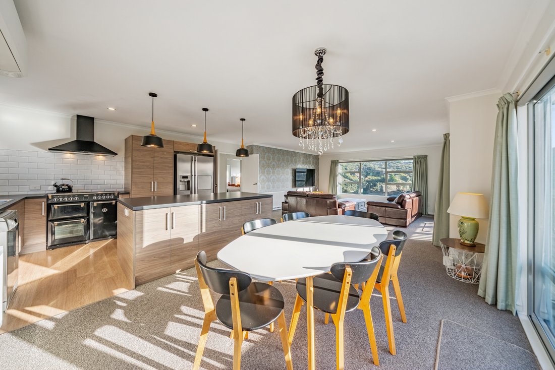 Porirua, Wellington, New Zealand 2 - 18151364