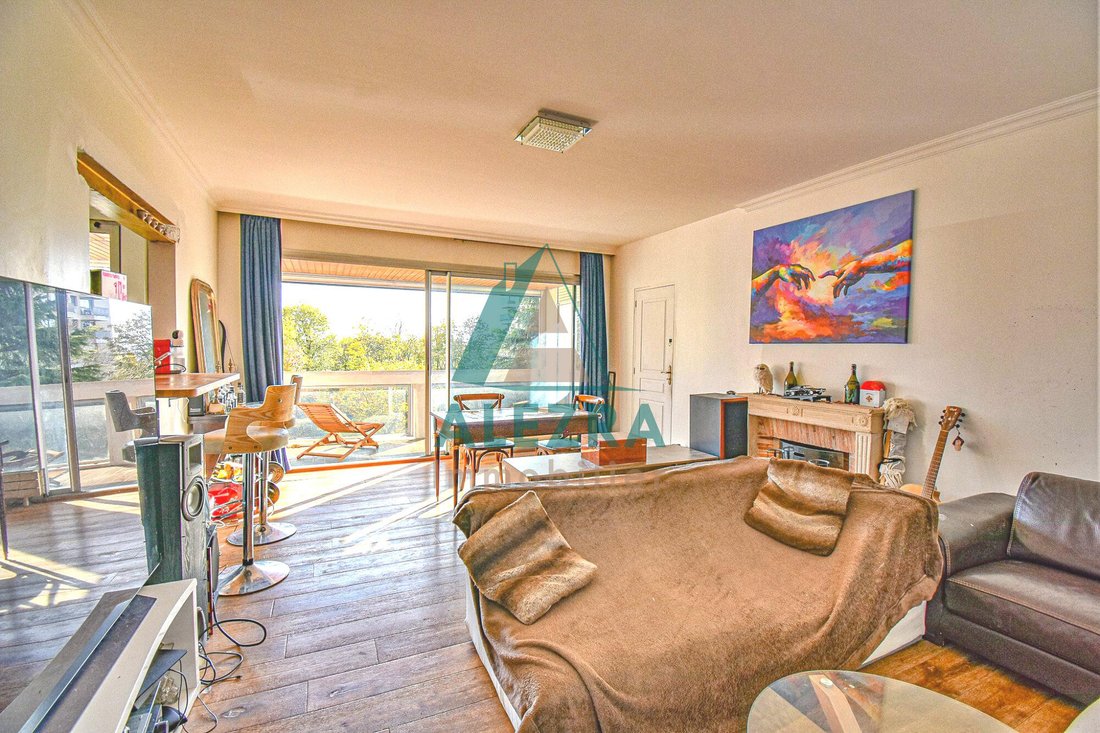 Apartment in Les Bures, Garches, France 5 - 18151297