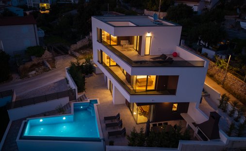 Villa a Capocesto, Regione di Sebenico e Tenin, Croazia 1