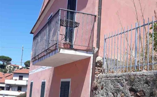 House in Porto Azzurro, Tuscany, Italy 1