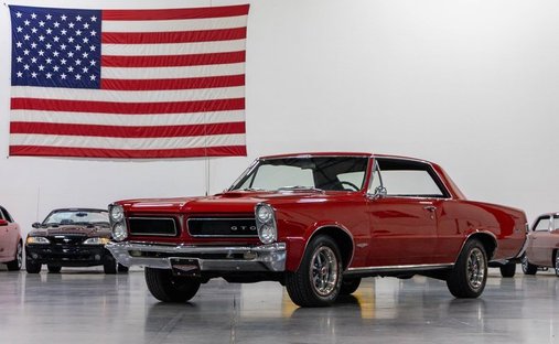 "The Red Goat" in Plainfield, United States 1