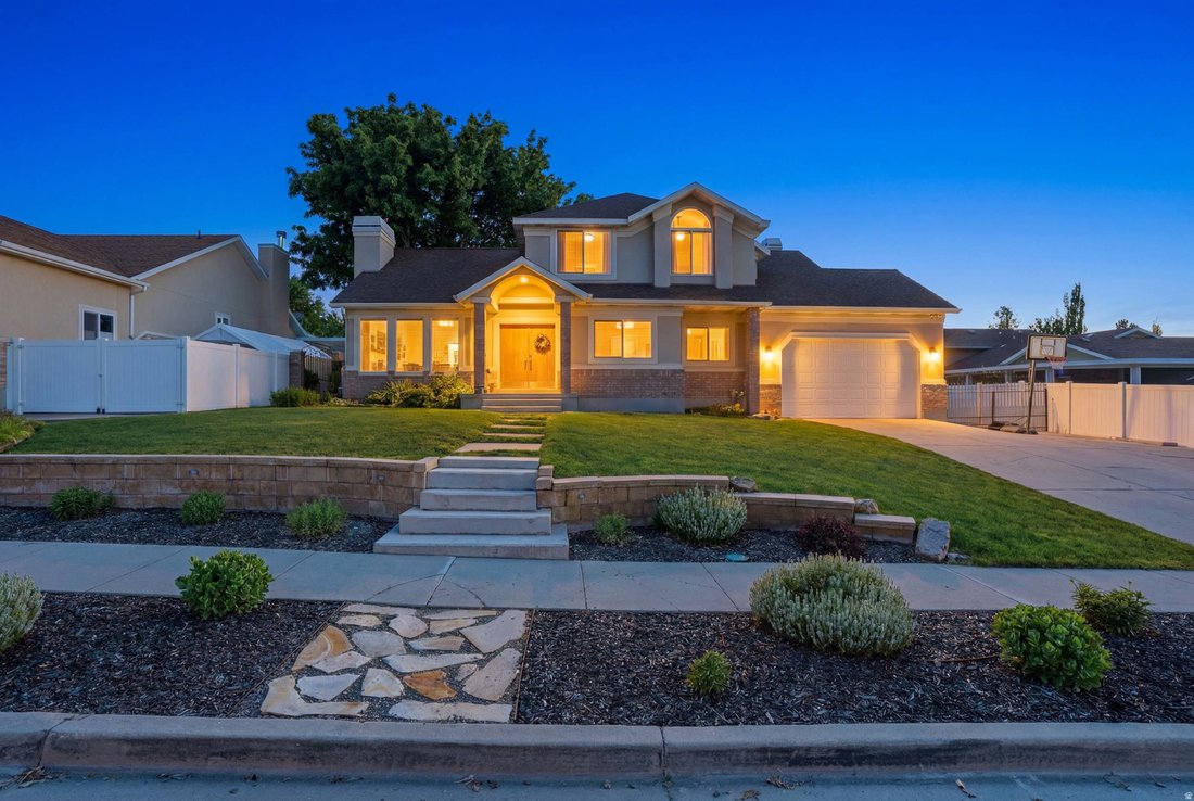 House in Sandy, Utah, United States 1 - 18152101