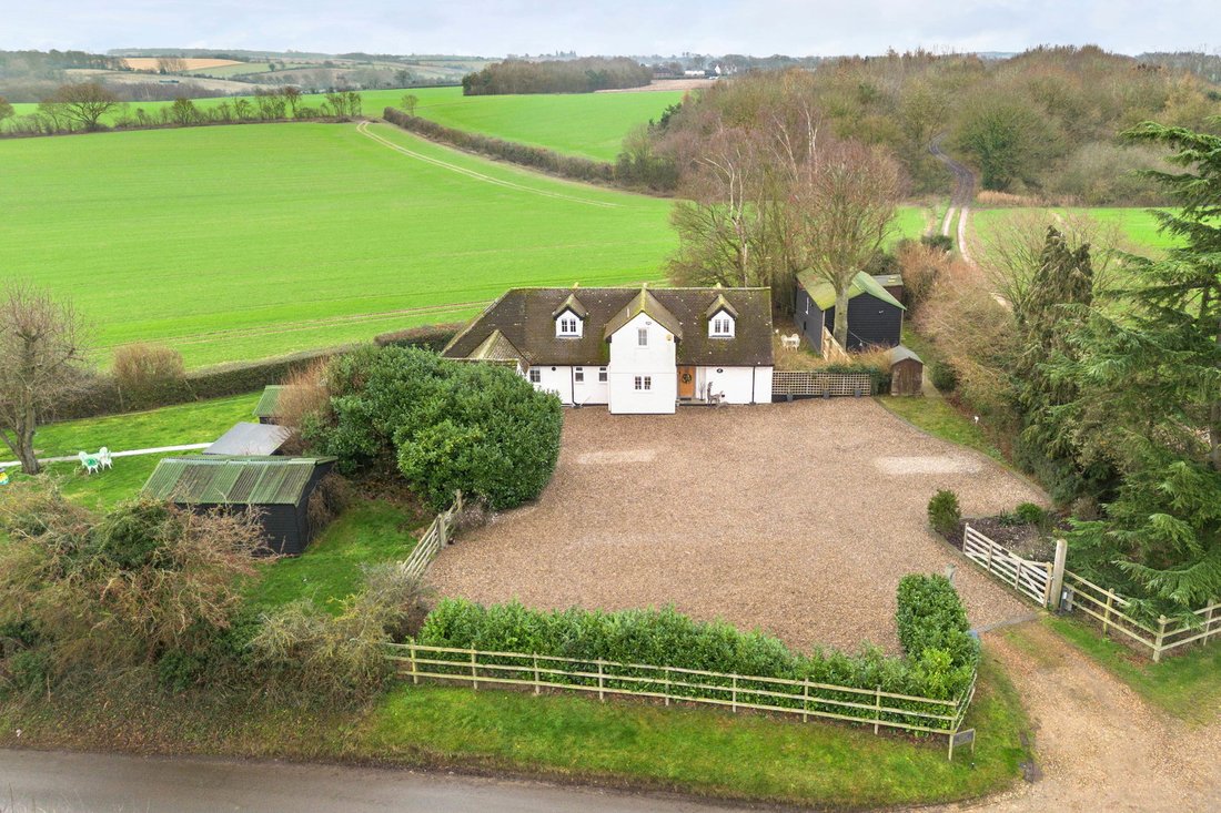 Bungalow in Albury, England 4 - 16842021
