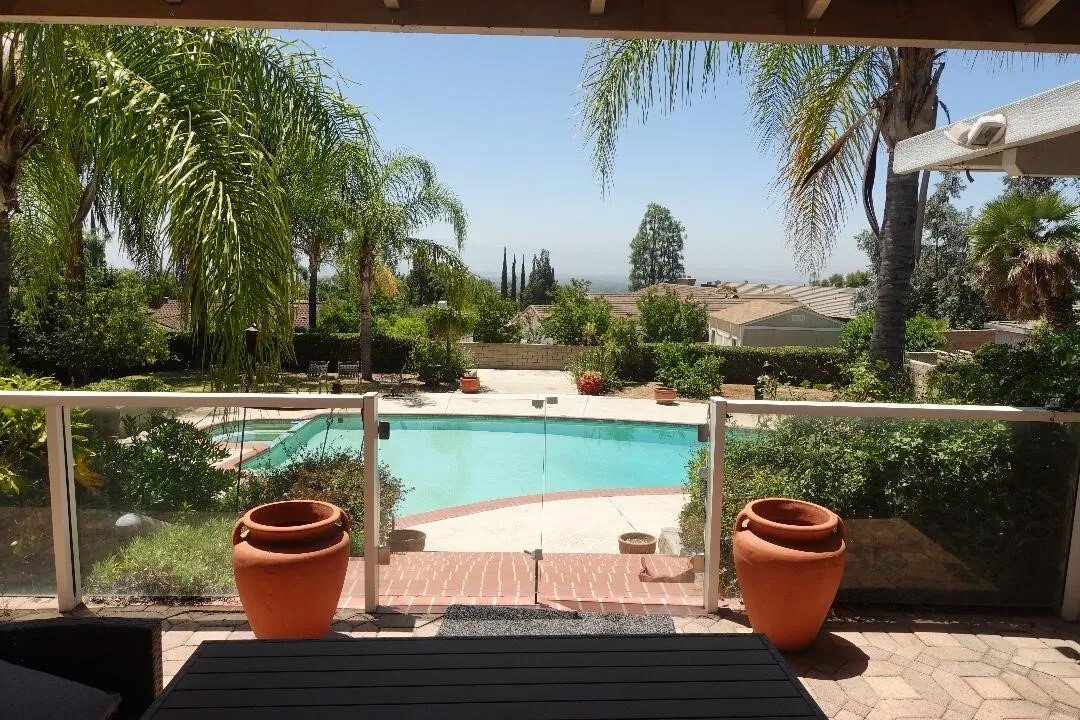 House in Upland, California, United States 1 - 18151835