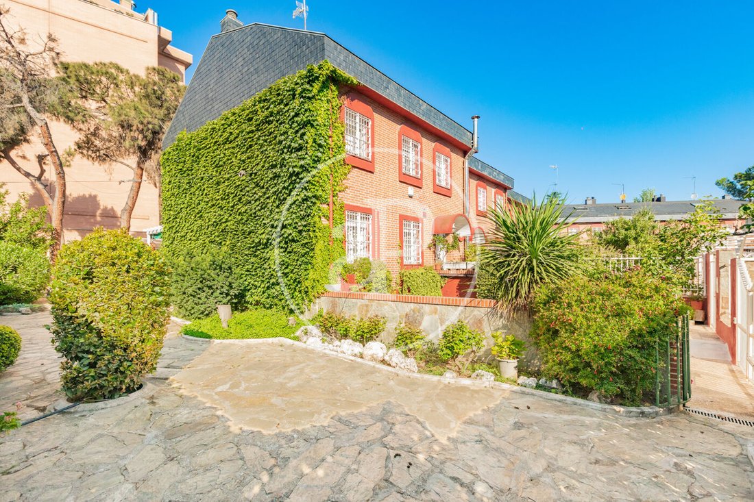 Villa in San Blas, Madrid, Spain 4 - 18152744