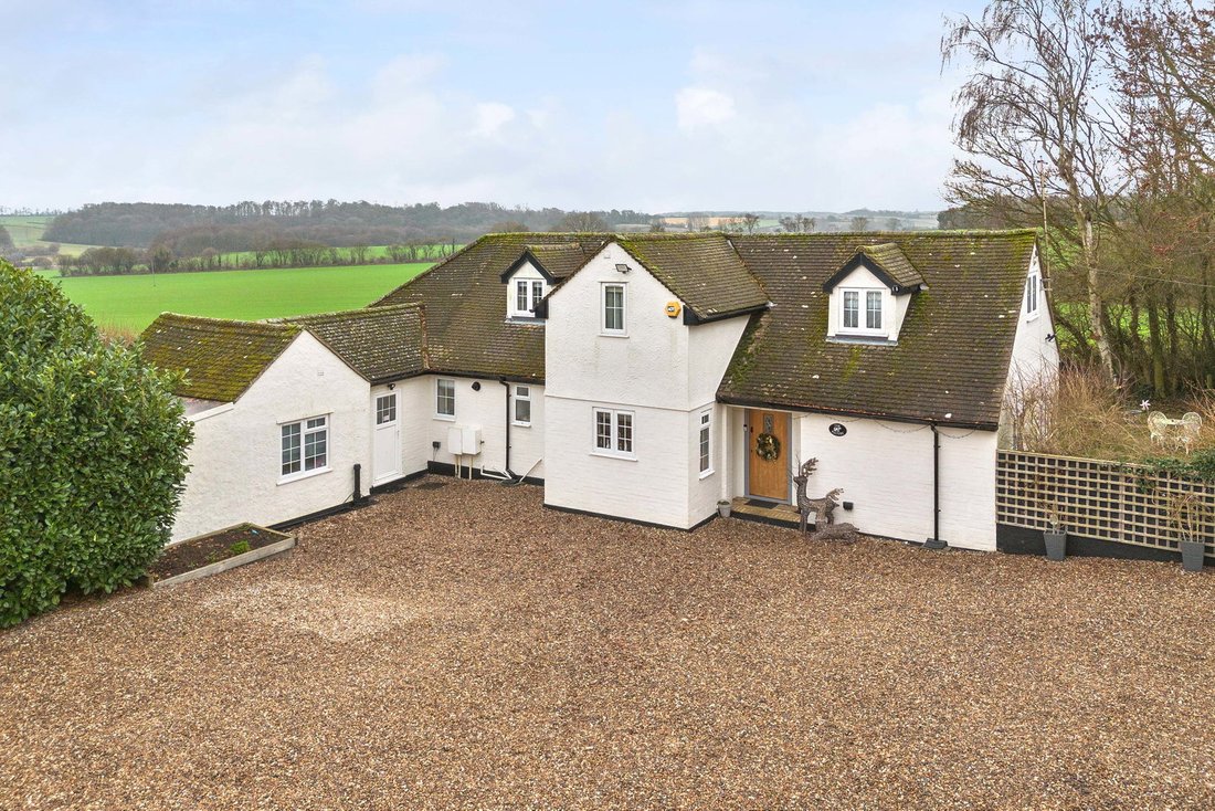 Bungalow in Albury, England 5 - 16842021