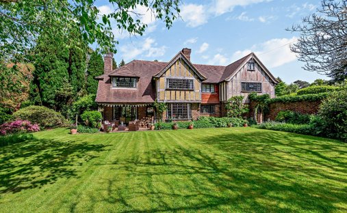 House in Hindhead, Grayshott, England 1