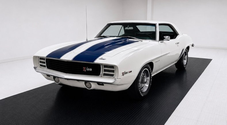 Coupe in Morgantown, United States 1 - 18152481
