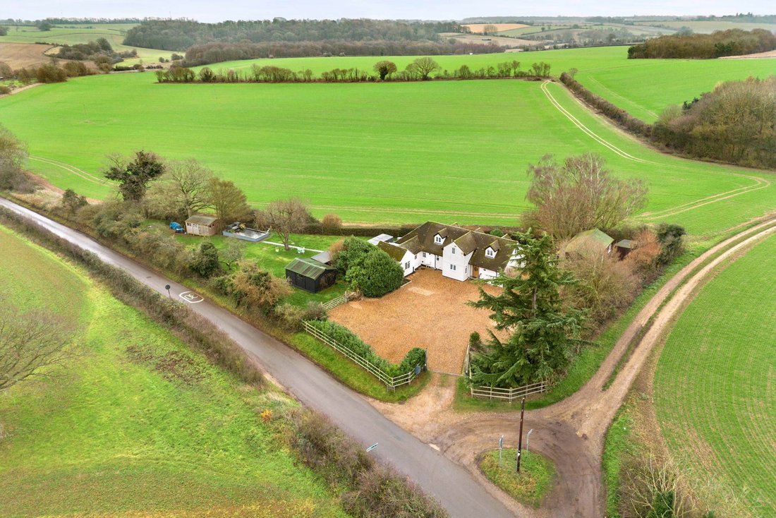 Bungalow in Albury, England 1 - 16842021