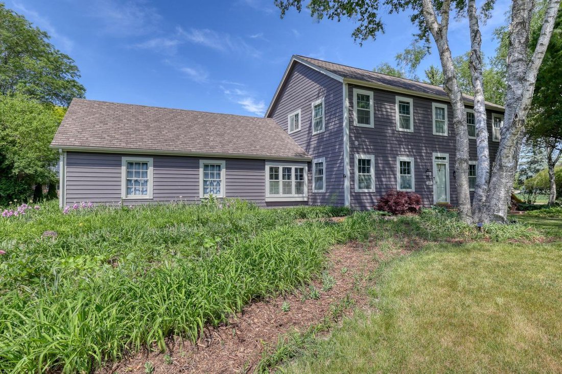 House in Elm Grove, Wisconsin, United States 3 - 18152116