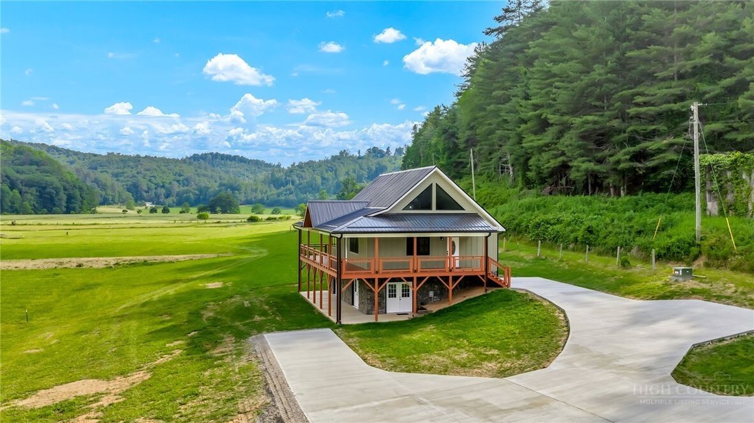 House in West Jefferson, North Carolina, United States 5 - 18151676
