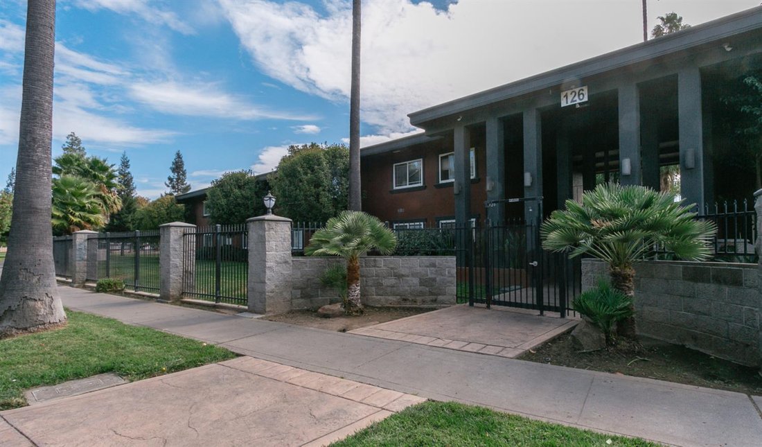 Stockton, California, United States 5 - 18151692