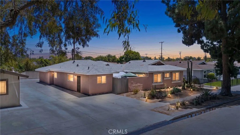 Orange, California, United States 2 - 18151801