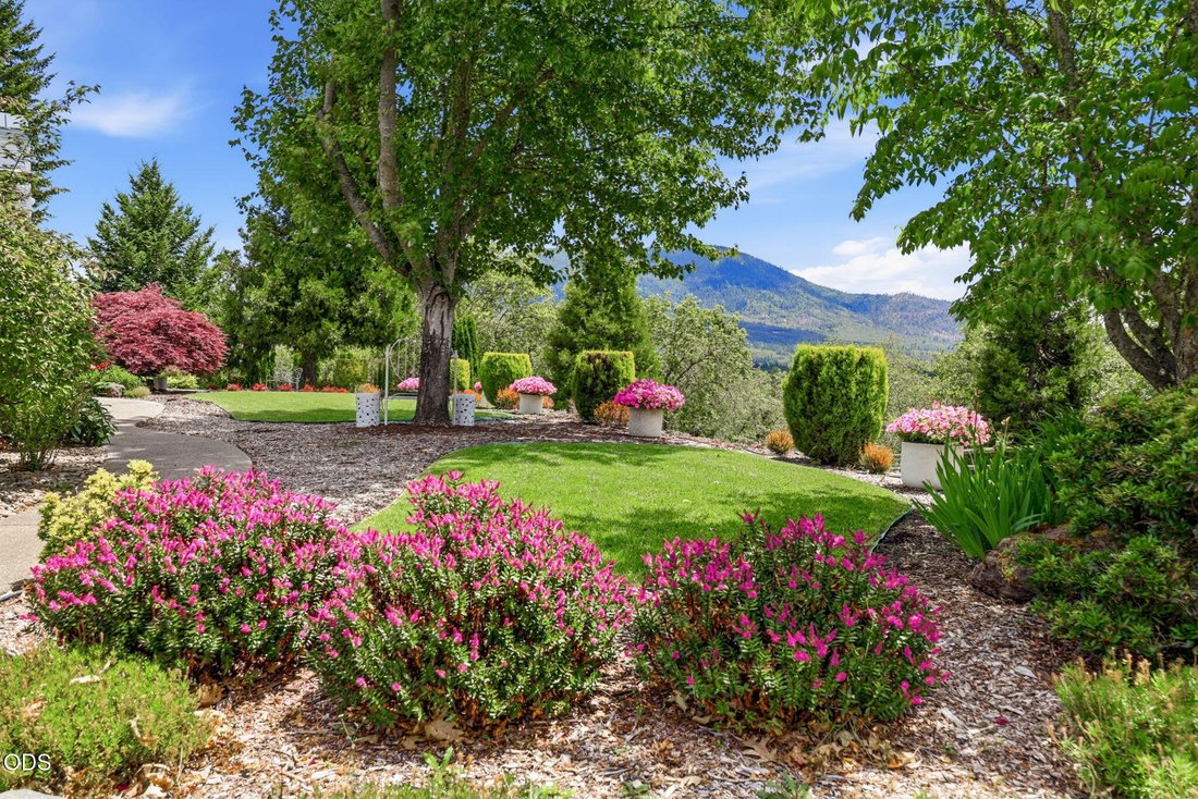House in Grants Pass, Oregon, United States 4 - 18152280