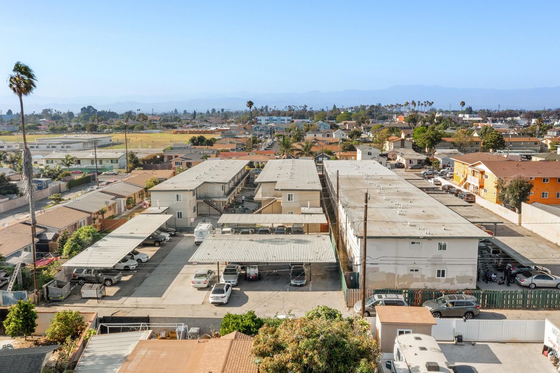 Oxnard, California, United States 4 - 18151719