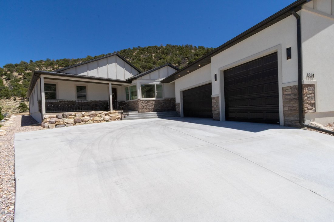 House in Cedar City, Utah, United States 2 - 18152066