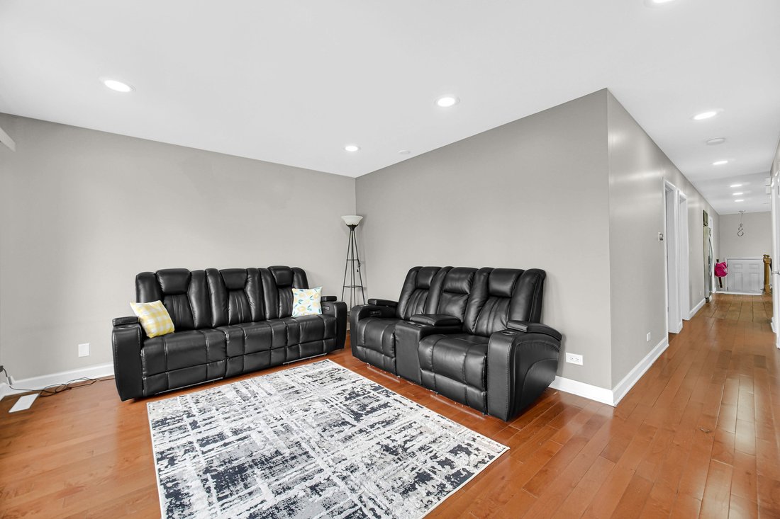 House in Franklin Park, Illinois, United States 4 - 18151761