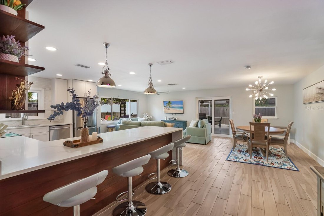 House in Sarasota, Florida, United States 5 - 18152143