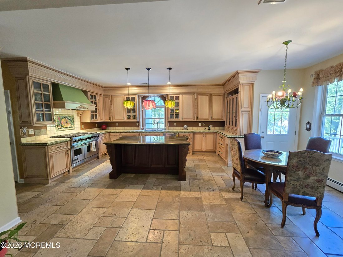 House in Marlboro Township, New Jersey, United States 3 - 18151735
