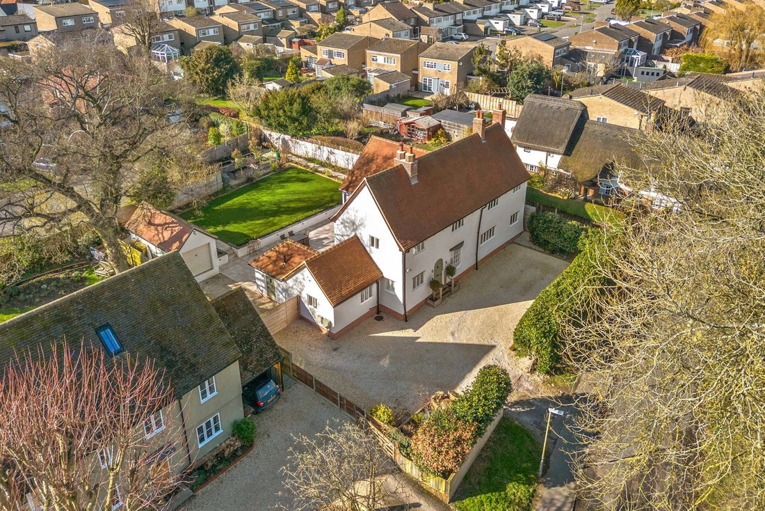 House in Buntingford, England 1 - 15284916