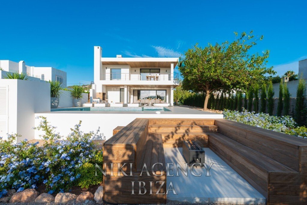 House in Santa Eularia des Riu, Balearic Islands, Spain 3 - 18152346