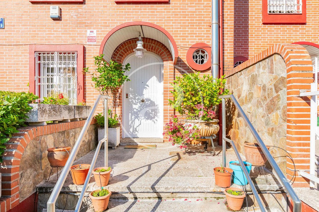 Villa in San Blas, Madrid, Spain 3 - 18152744