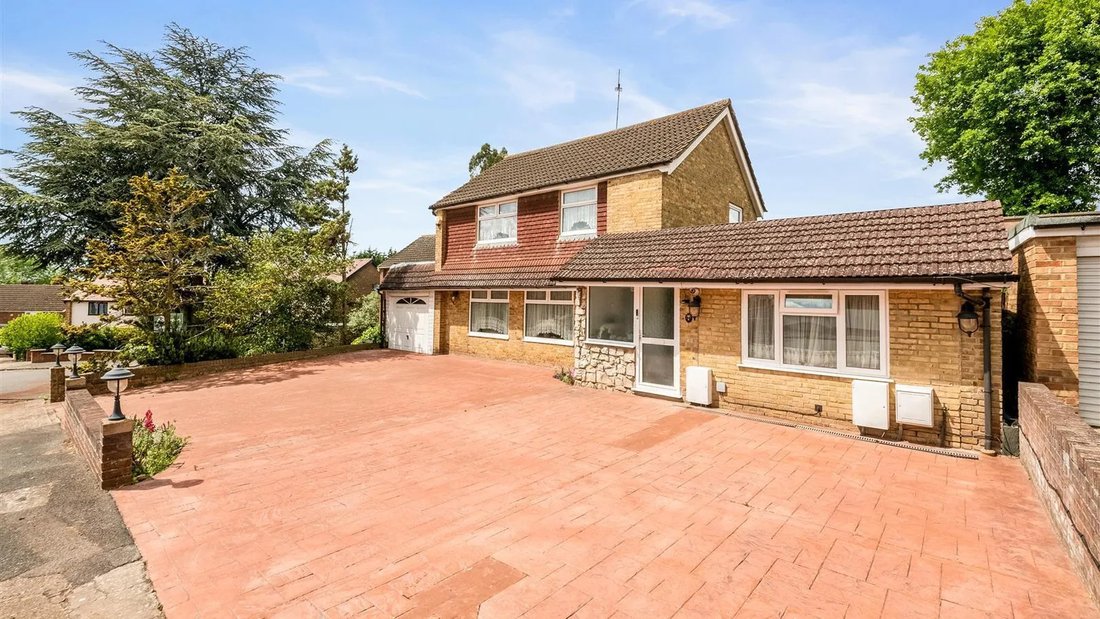 House in Willowbank, Bromley, England 1 - 17898298
