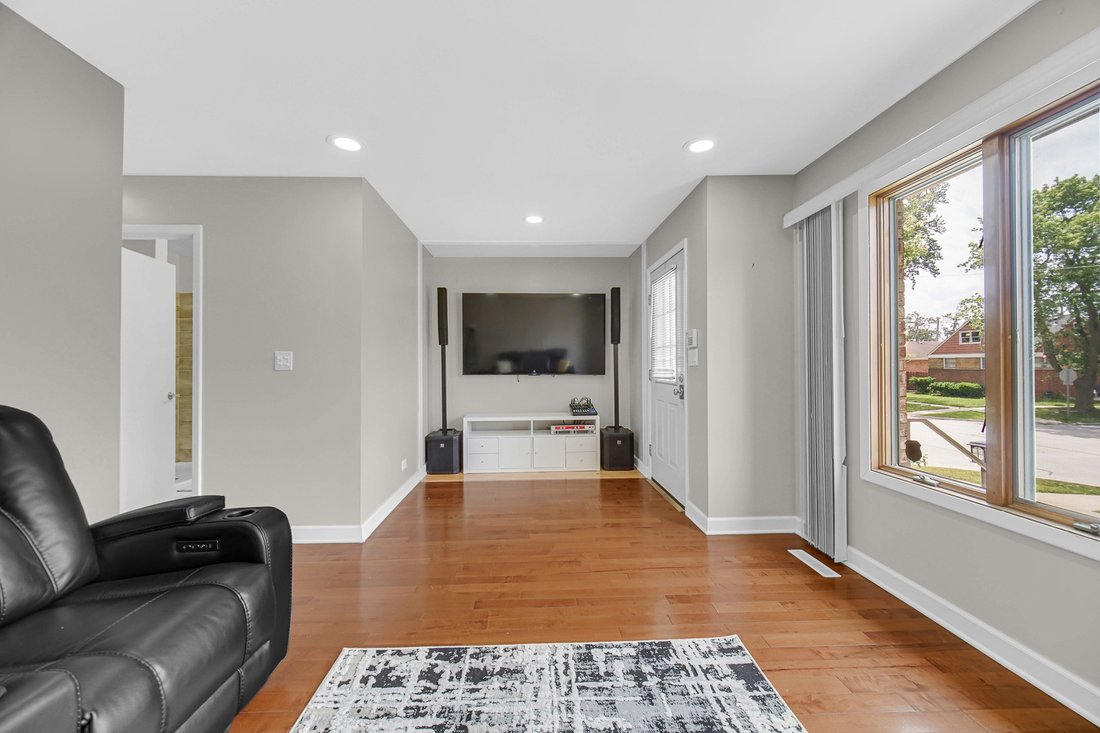 House in Franklin Park, Illinois, United States 3 - 18151761