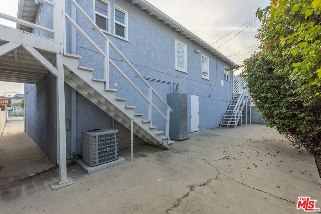 Inglewood, California, United States 5 - 18152212