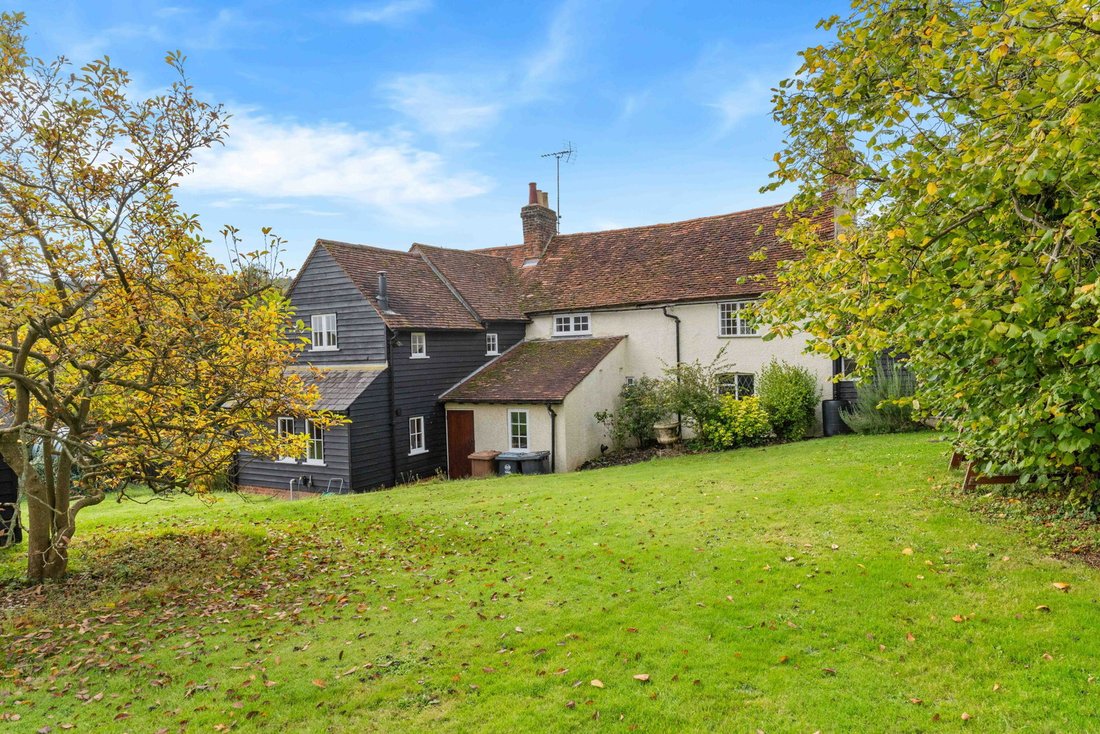 Wormley West End, Broxbourne, England 2 - 14853363