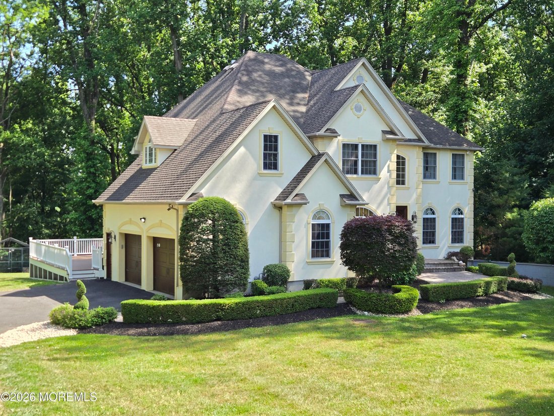 House in Marlboro Township, New Jersey, United States 1 - 18151735