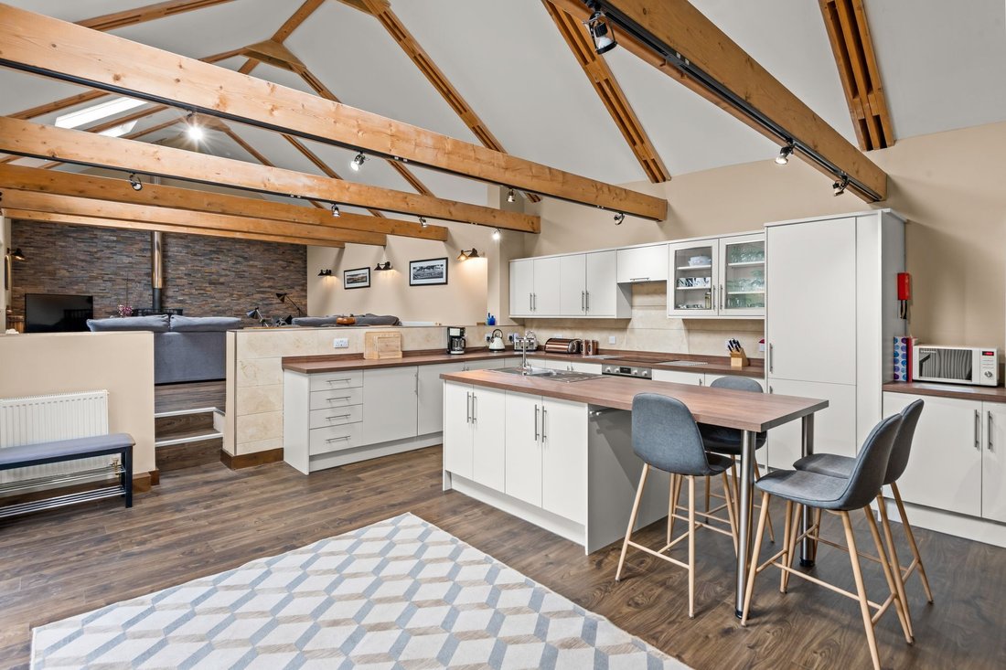 House in Cornwall, England 2 - 18152027
