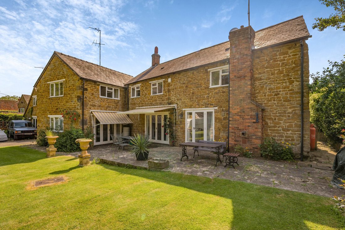 House in Warwickshire, England 4 - 16138041