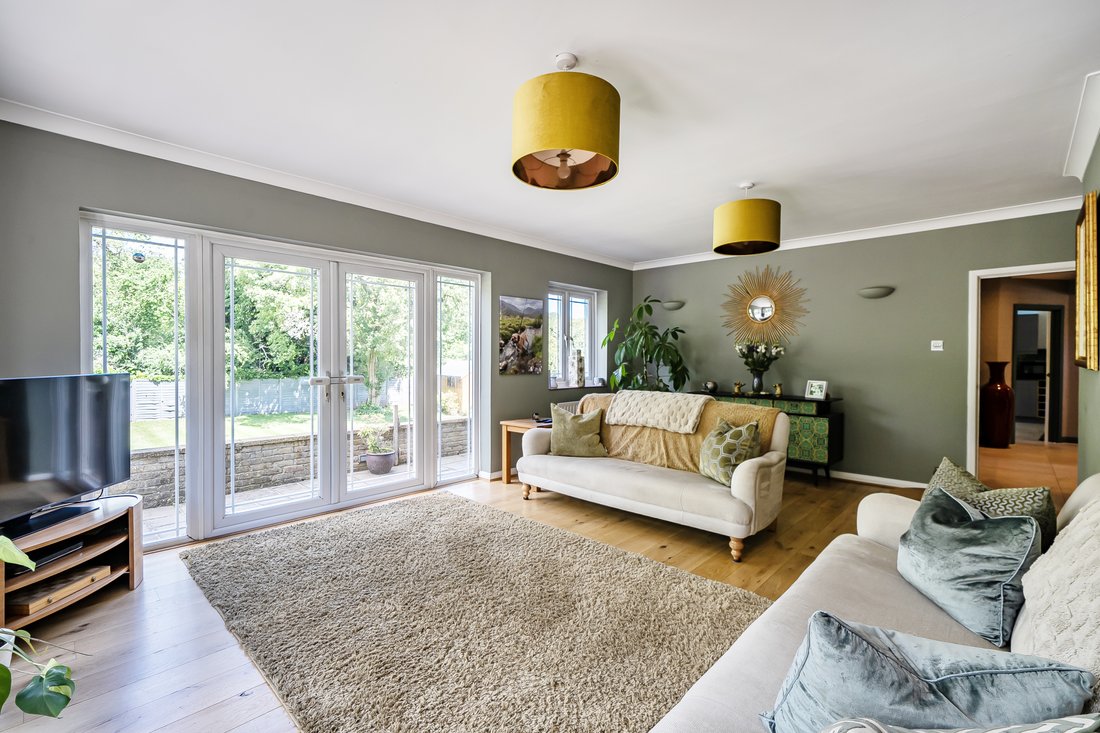 House in Kingswood, Reigate and Banstead, England 5 - 18152077