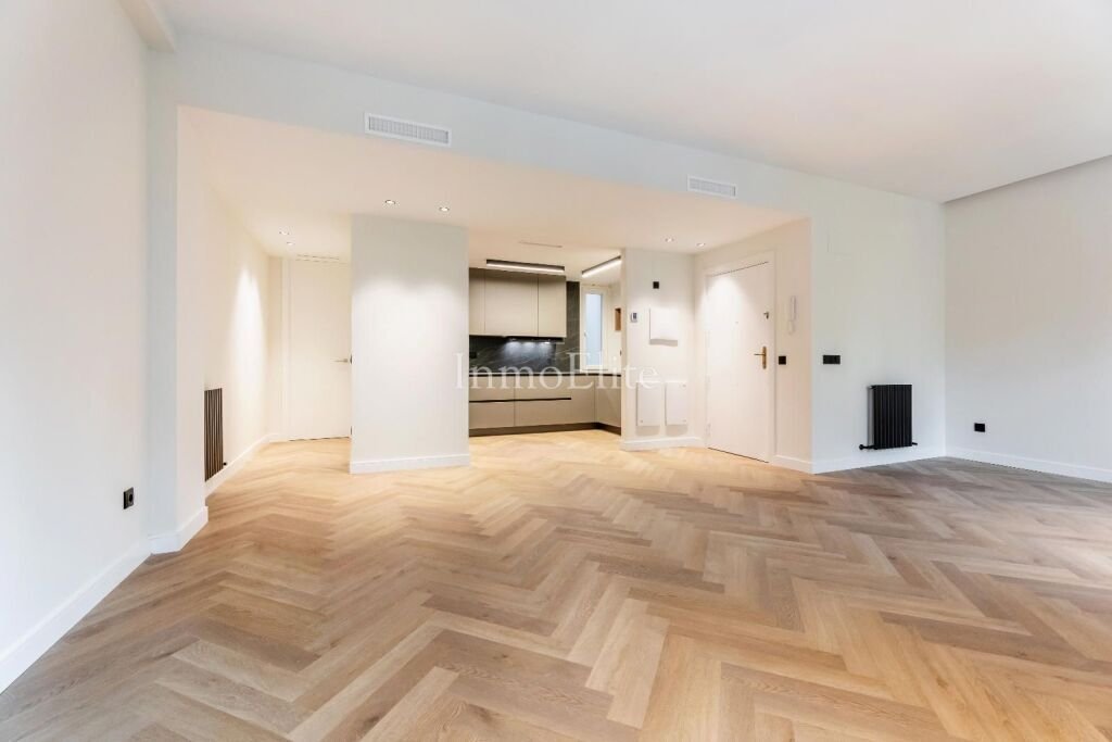Apartment in Chamberi, Madrid, Spain 4 - 18151793