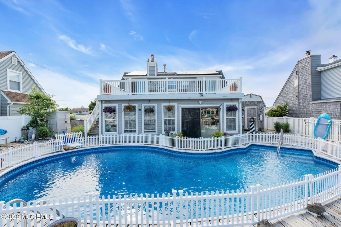 House in Berkeley Township, New Jersey, United States 1 - 18151750